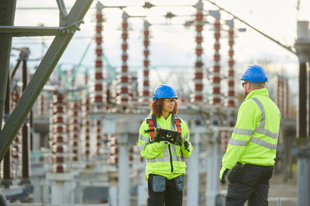 Best Electrical Installation Contractor  in Lake In The Hls, IL