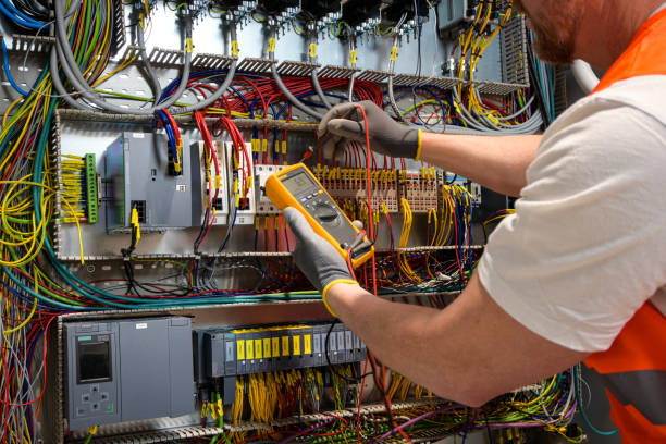 Best Circuit Breaker Repair  in Lake In The Hls, IL